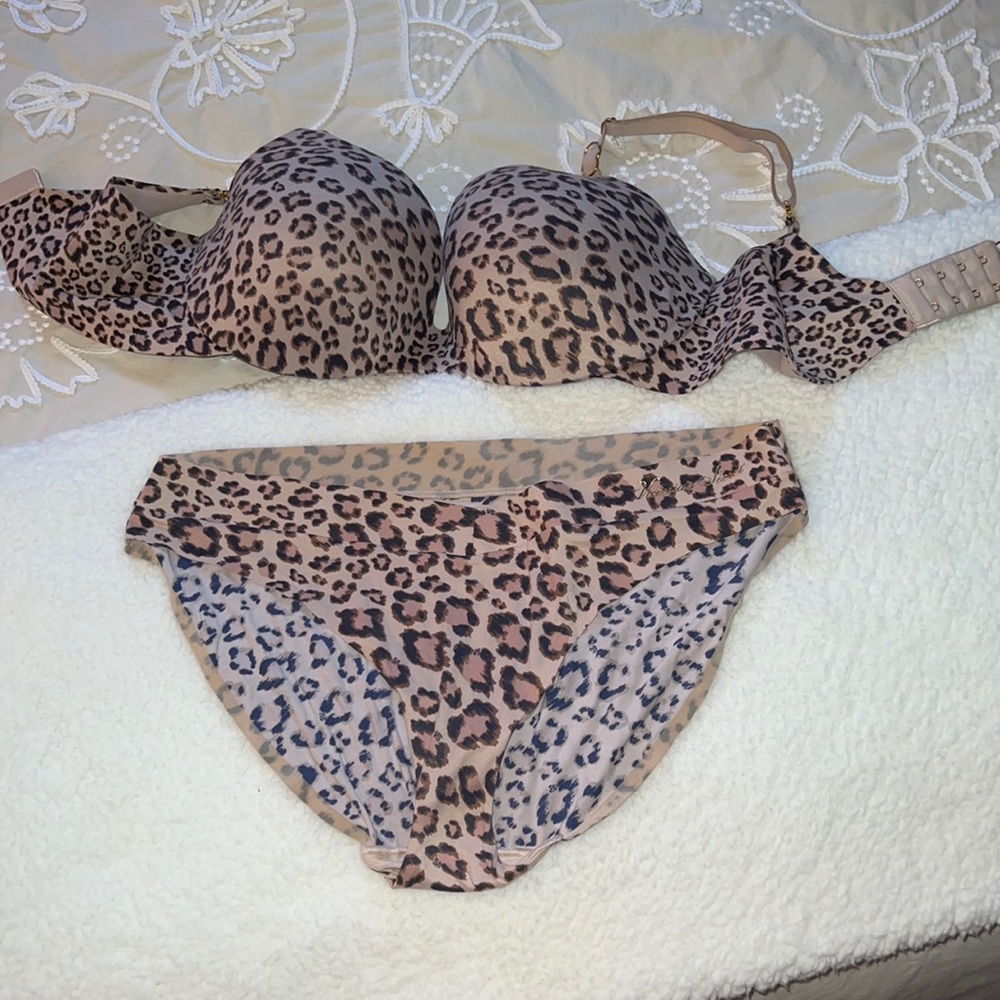 VS bra w matching parties